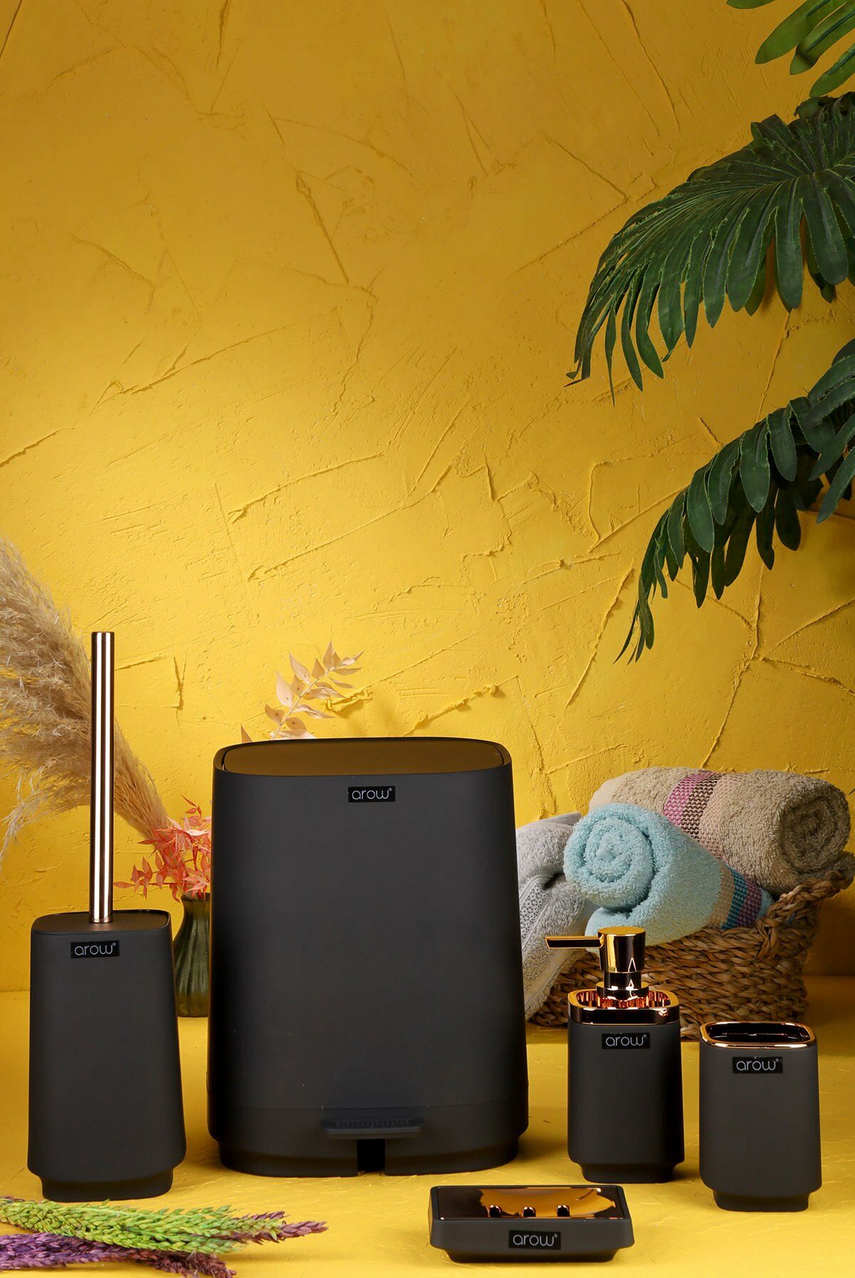 Arow Banyo Seti Piazza 5 Parça Akrilik Tr-3665 - 1.899,00 TL