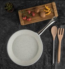 Taç 30 Cm Aksu Granit Döküm Tava Beyaz 1606