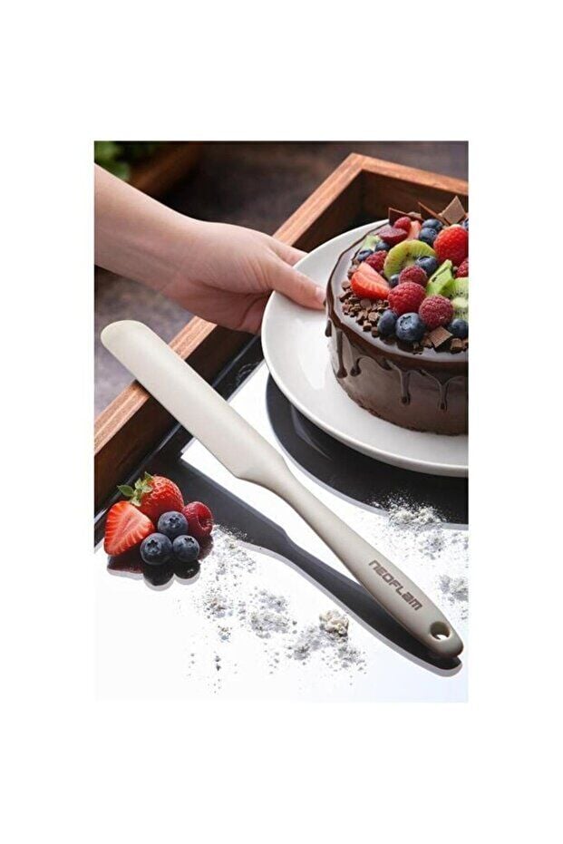 Neoflam Silikon İnce Pasta Spatulası D-NEOFKFTPS