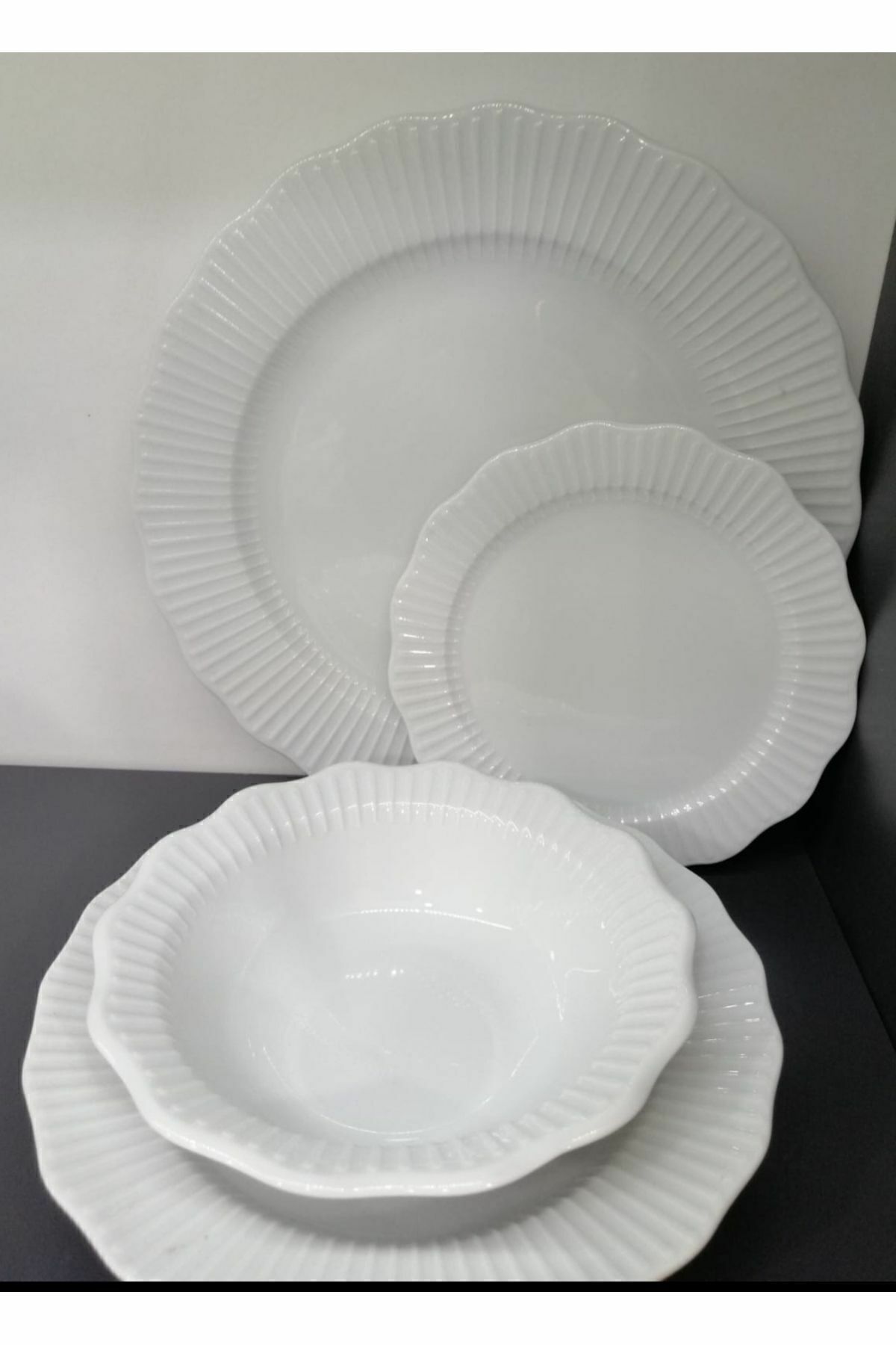 Porland 24 Parça Frilly Yemek Takımı Beyaz 04POR033758