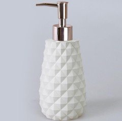 By Selim Banyo Seti Pramit Krem