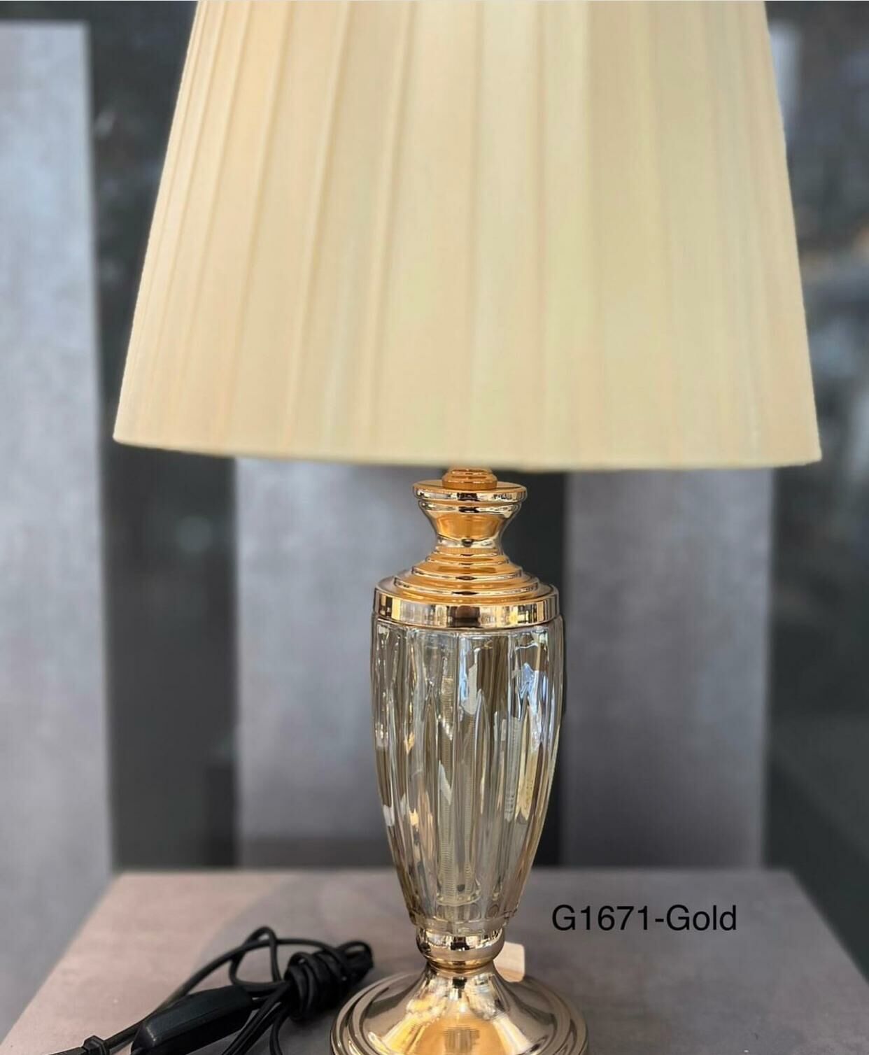Decovien Abajur Cam Ledli Gold G1671