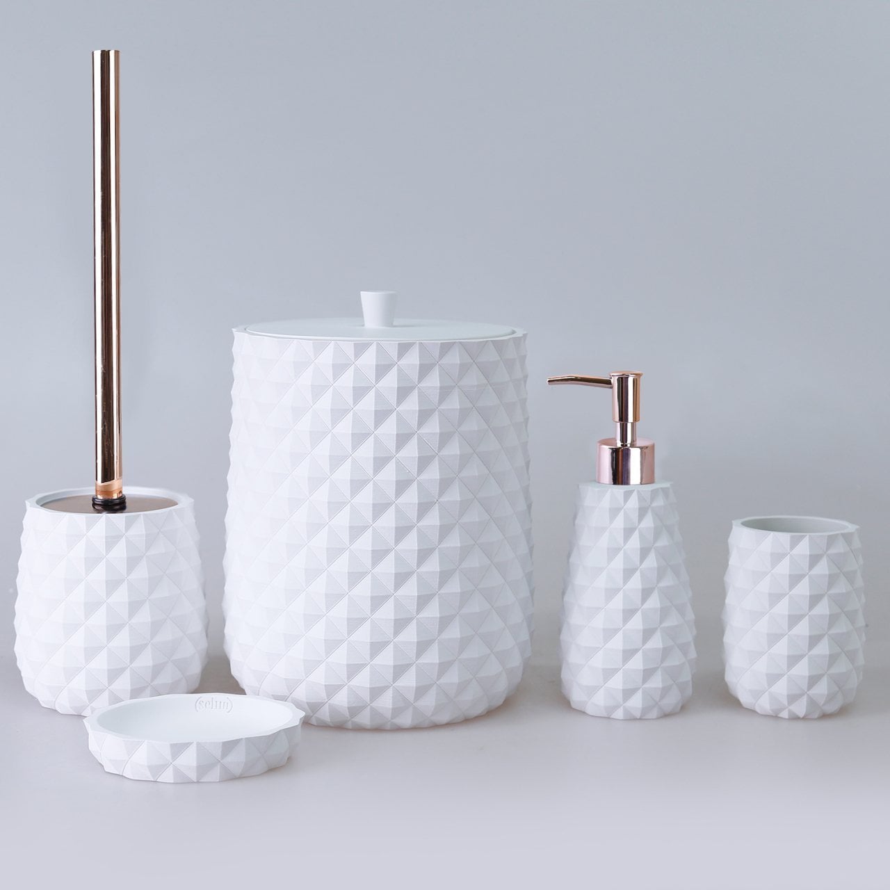 By Selim Banyo Seti Piramit Beyaz 5 Parça