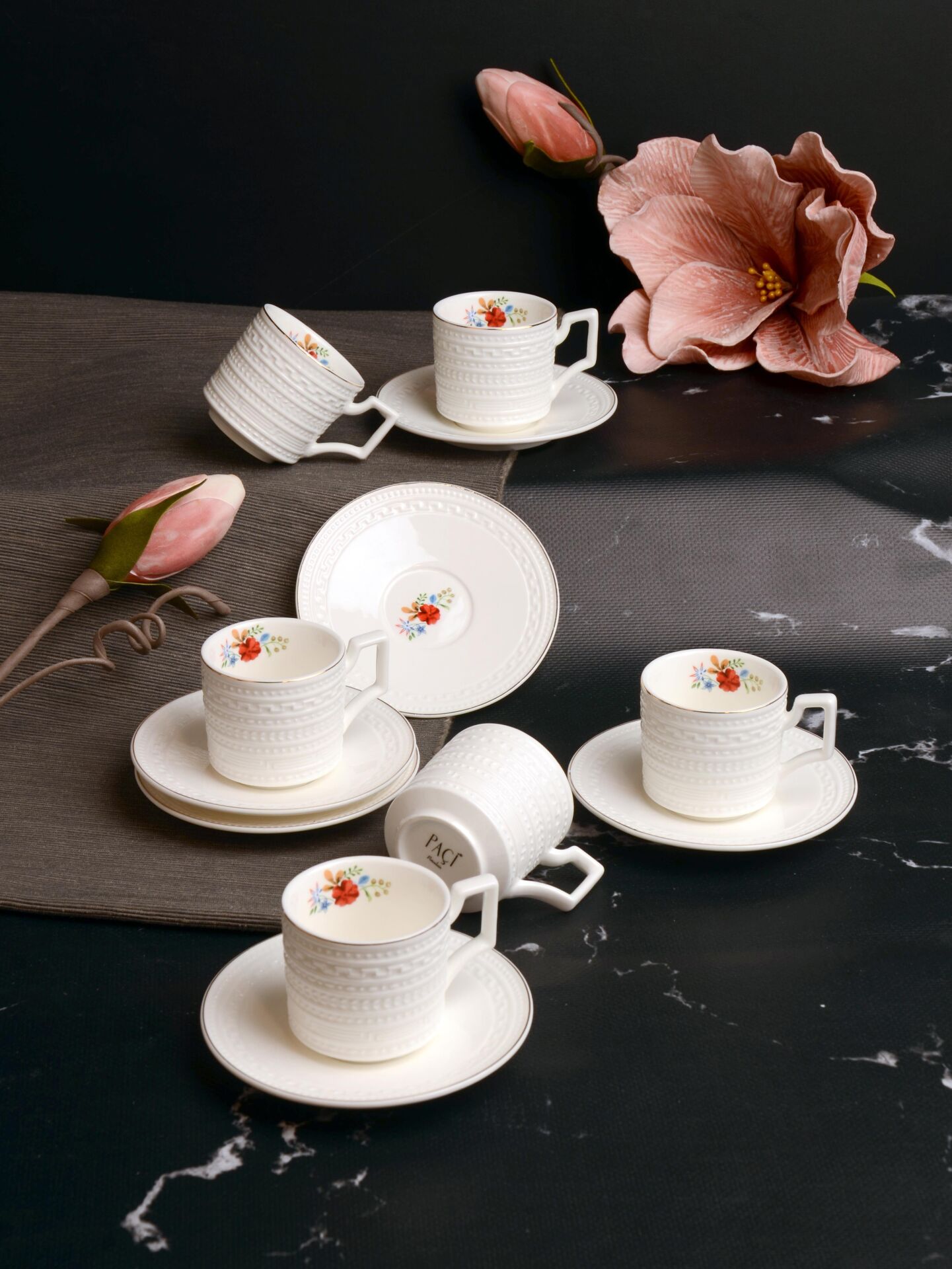 Paçi Kahve Takımı Lunaria Kabartmalı POR-102220